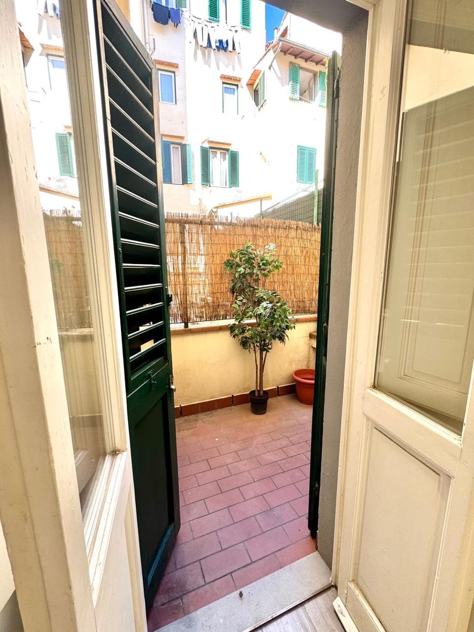 On the banks of Santa Croce Apartment in Florence
