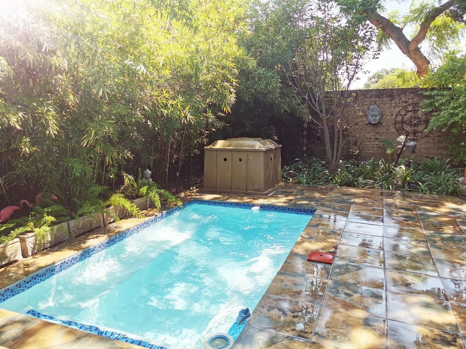 Balcony/Terrace, Pool view, Swimming pool