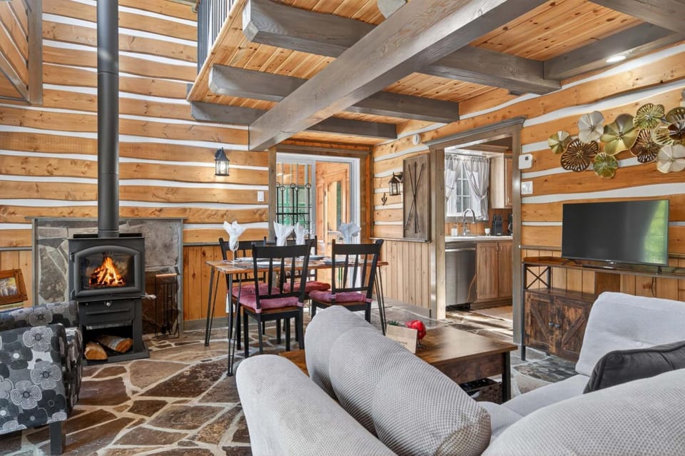 Domaine Rivière Sacacomie - Chalet Le Cardinal Chalet in Saint-Alexis-des-Monts