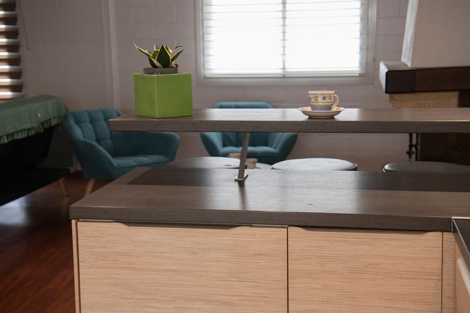 Kitchen or kitchenette, Living room
