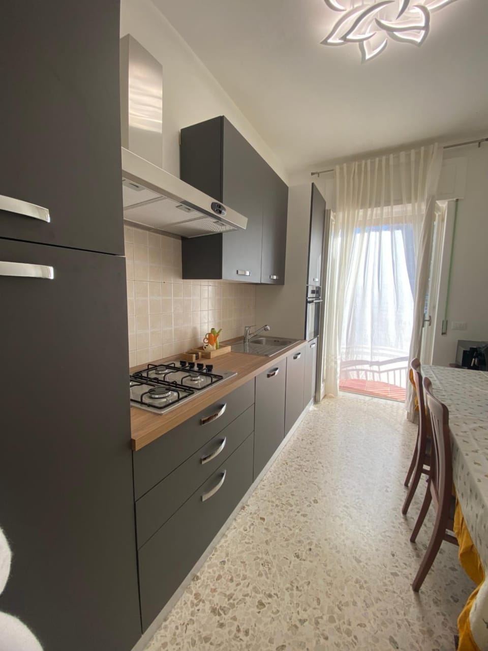 Kitchen or kitchenette, Communal kitchen, Breakfast, stove