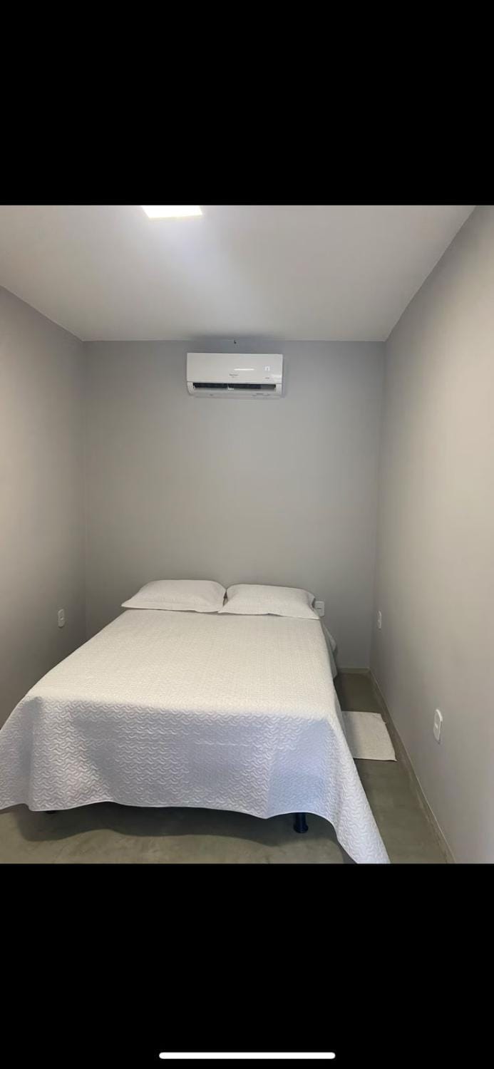 Bed, Photo of the whole room, Bedroom, air conditioner