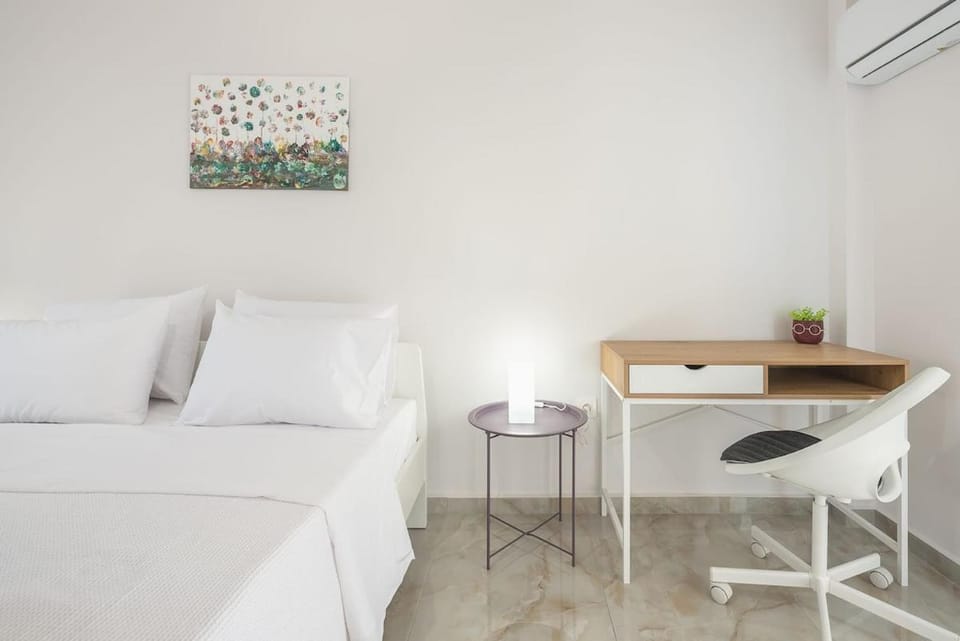2 bedroom apt at Patisia metro station! Apartment in Athens