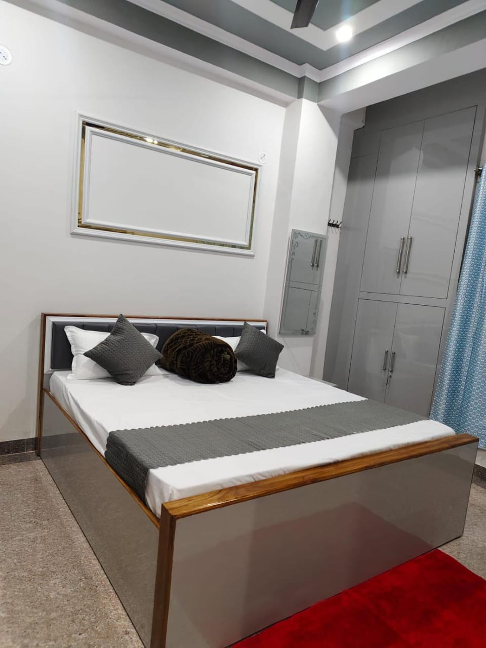 Nidhipataye Homestay Hotel in Varanasi
