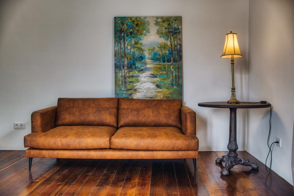 Seating area, Bedroom