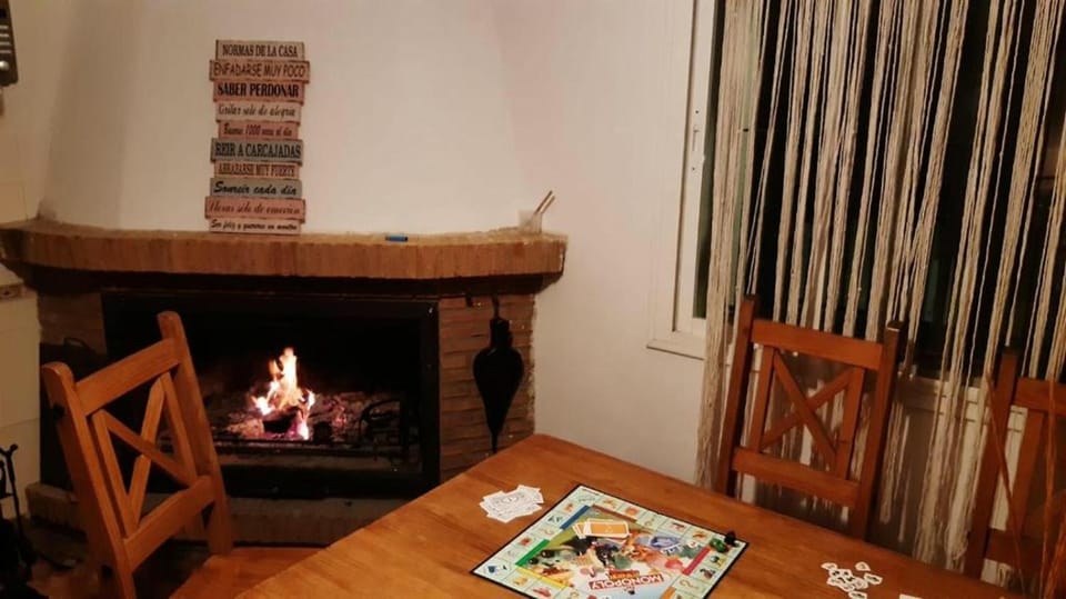 Living room, fireplace