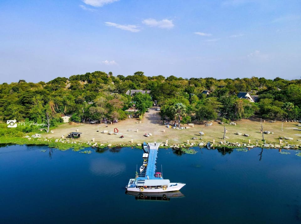 Arra Fishing Lodge Nature lodge in Uganda