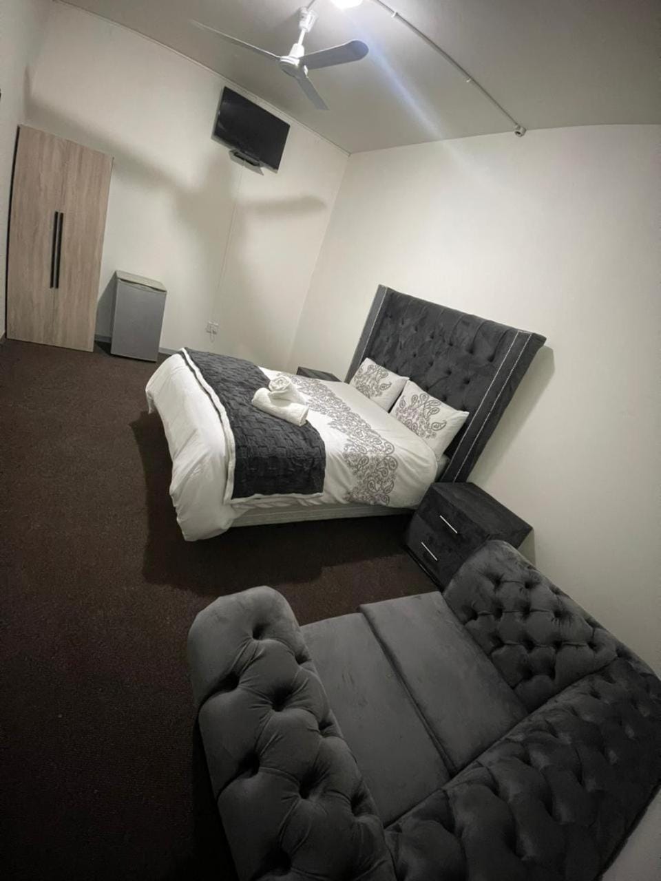 Braam guest house Bed and Breakfast in Johannesburg