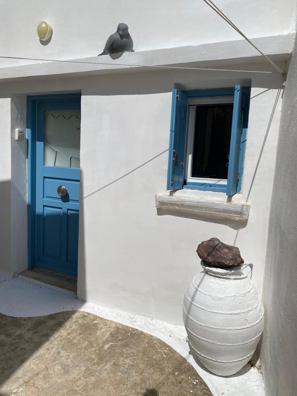 Cyclops House House in Milos