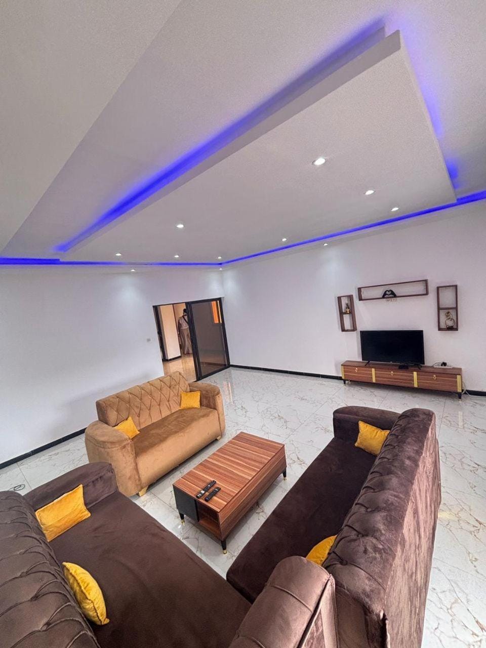 Communal lounge/ TV room