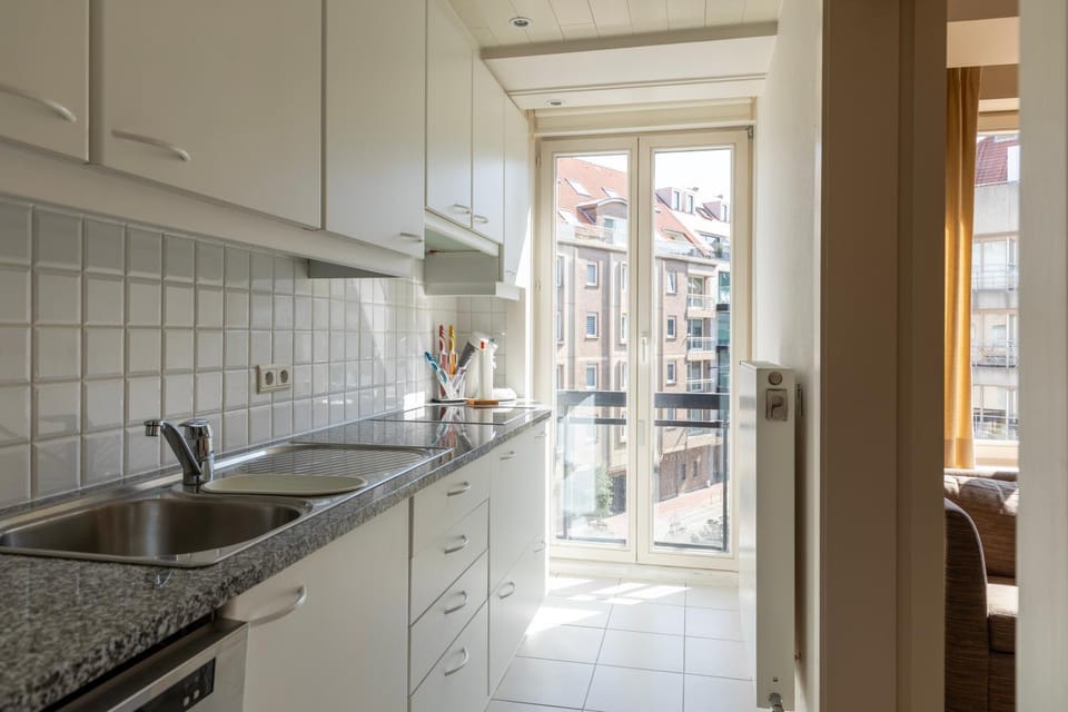 Property building, Kitchen or kitchenette, stove