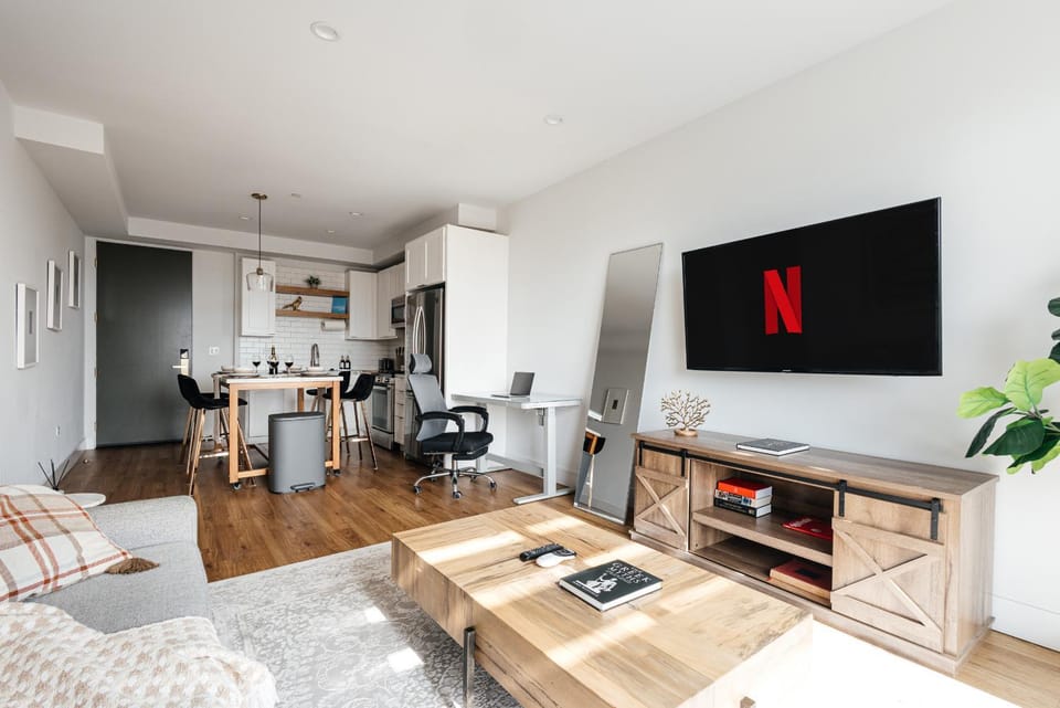 TV and multimedia, Kitchen or kitchenette, Living room, Seating area, Dining area, Evening entertainment