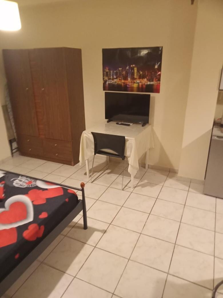 Athens Koukaki - Closer Metro station Sygrou-Fix Apartment in Kallithea