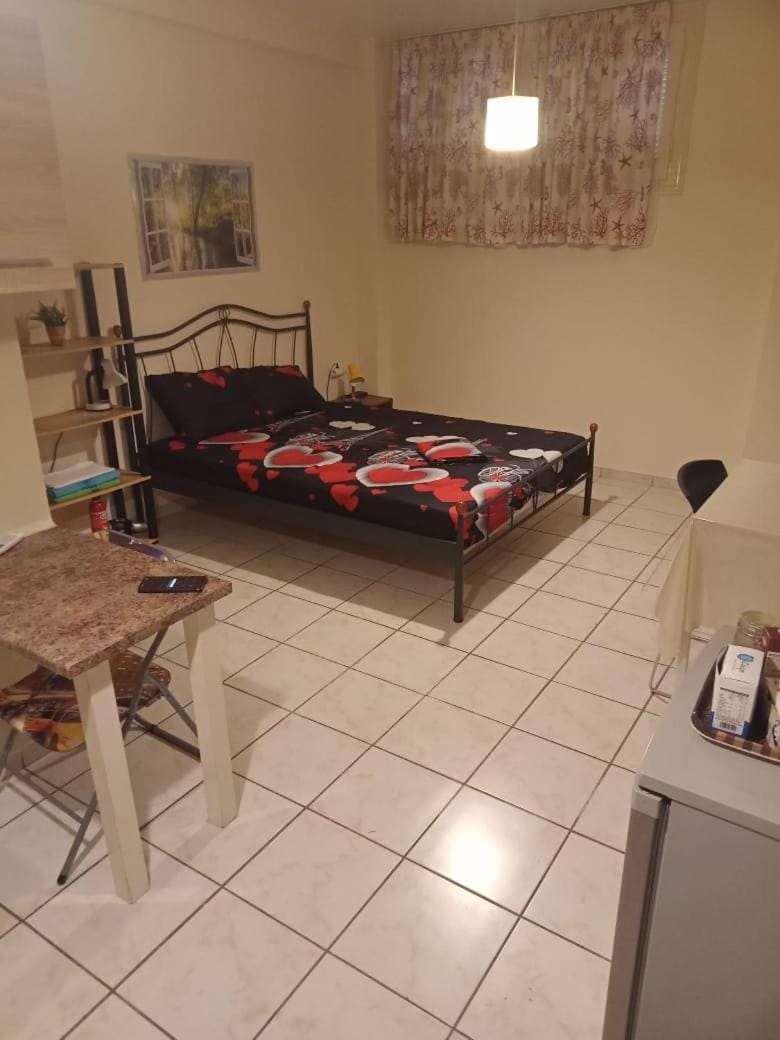 Athens Koukaki - Closer Metro station Sygrou-Fix Apartment in Kallithea