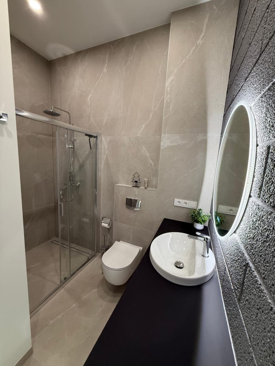 Shower, Toilet, Bathroom