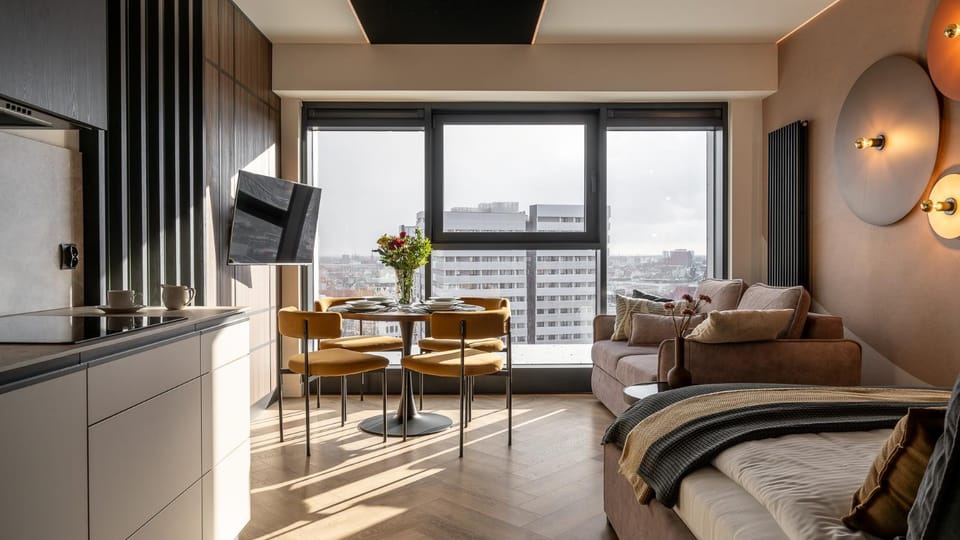 View (from property/room), Living room, Seating area, Dining area