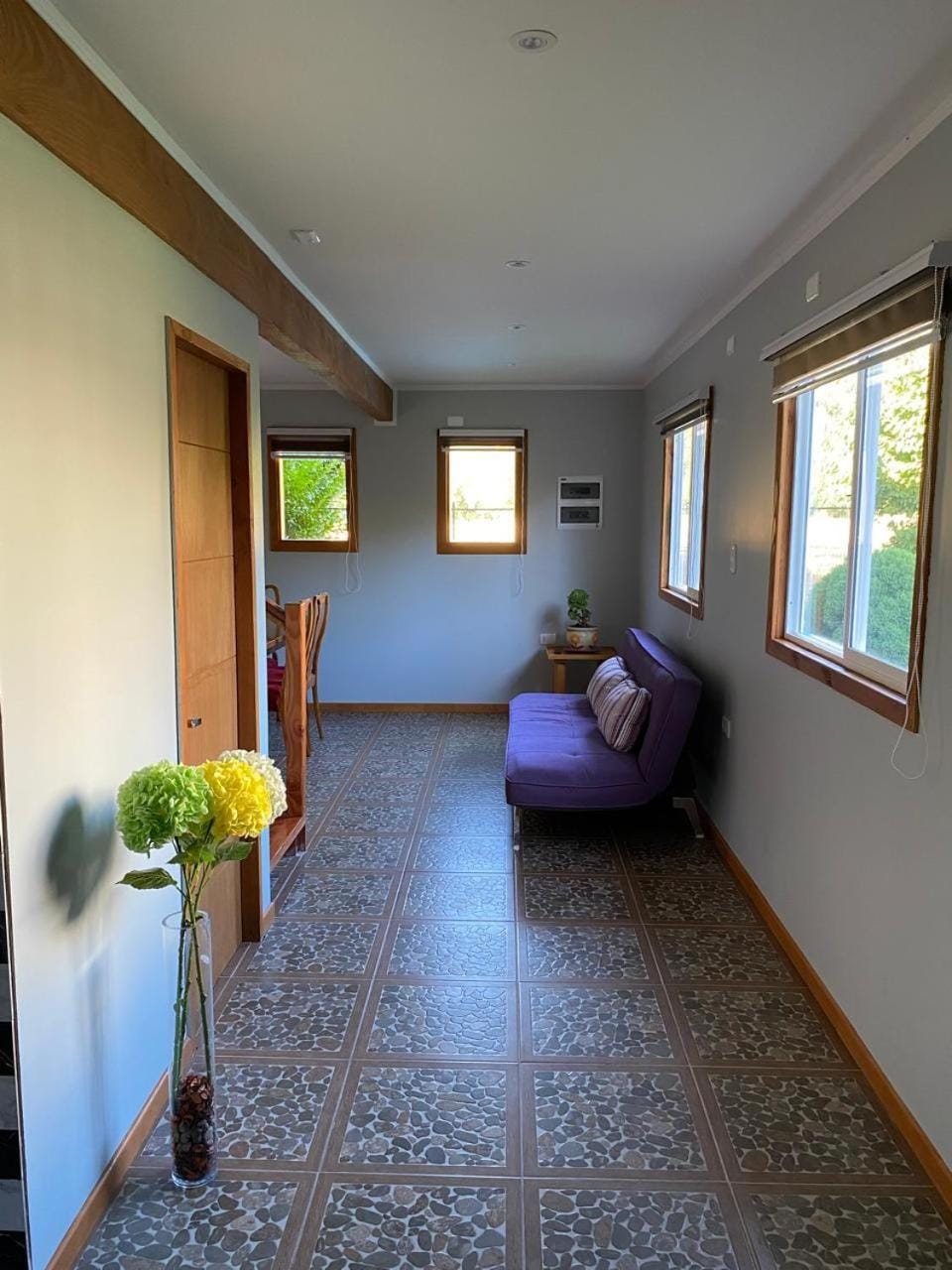 Living room, Photo of the whole room, Seating area