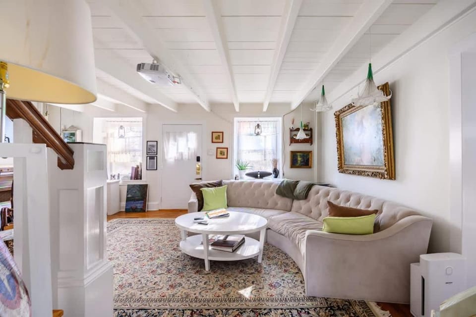 Charming & Whimsical Historic River Home House in Jersey Shore
