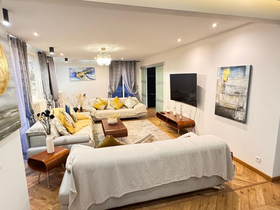 Maison exceptionnelle à l'Esplanade avec jardin Villa in Dieppe