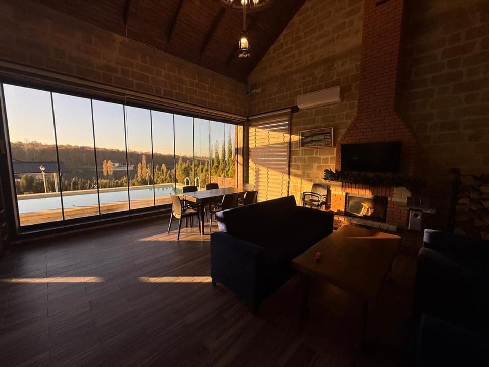 View (from property/room), Balcony/Terrace, Living room, Seating area, Dining area