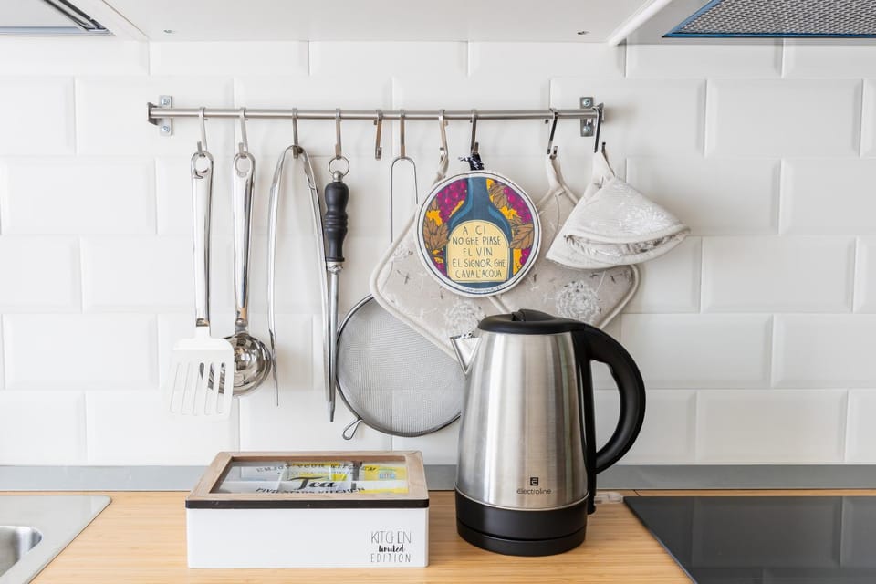 Coffee/tea facilities, Kitchen or kitchenette