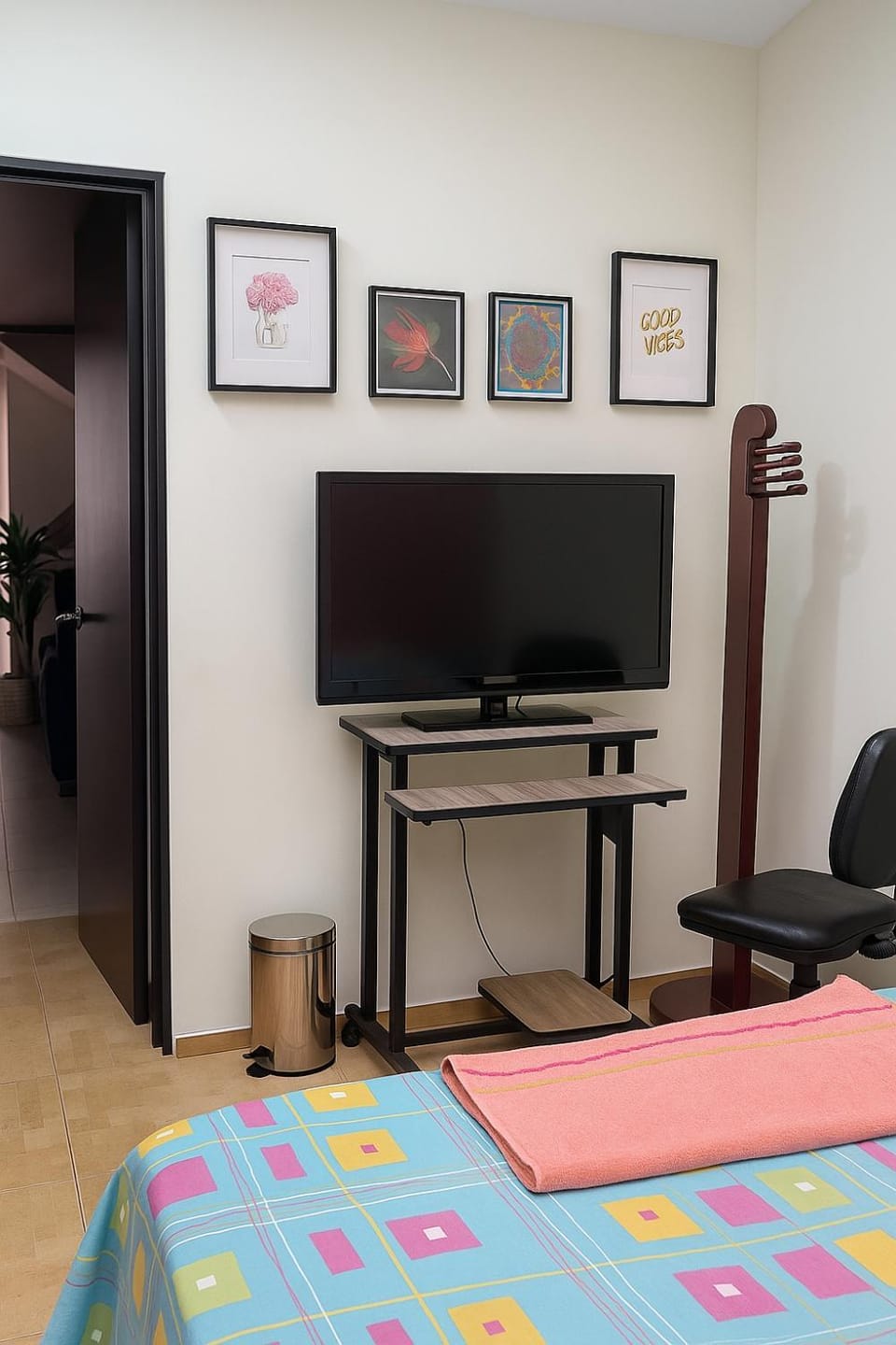 Bed, TV and multimedia