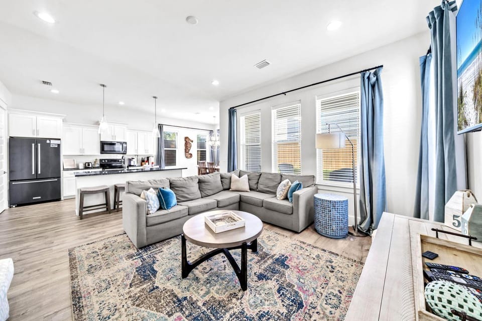 Living room, Dining area, Dinner, kitchen, kitchen