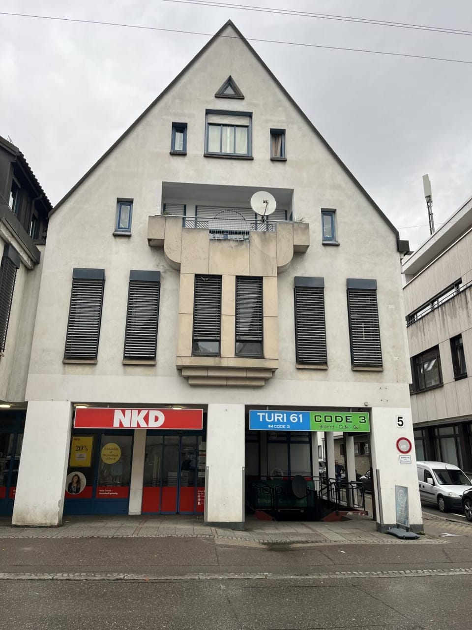 Property building, Street view