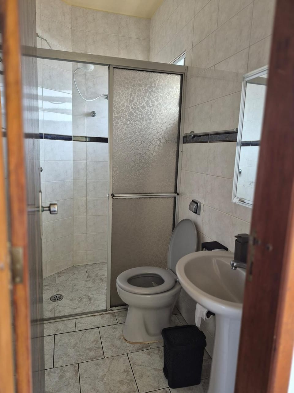 Sobrado 2, pé na areia, localização privilegiada House in Guaratuba