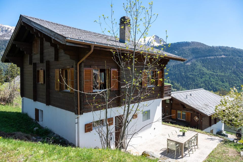 Property building, Spring