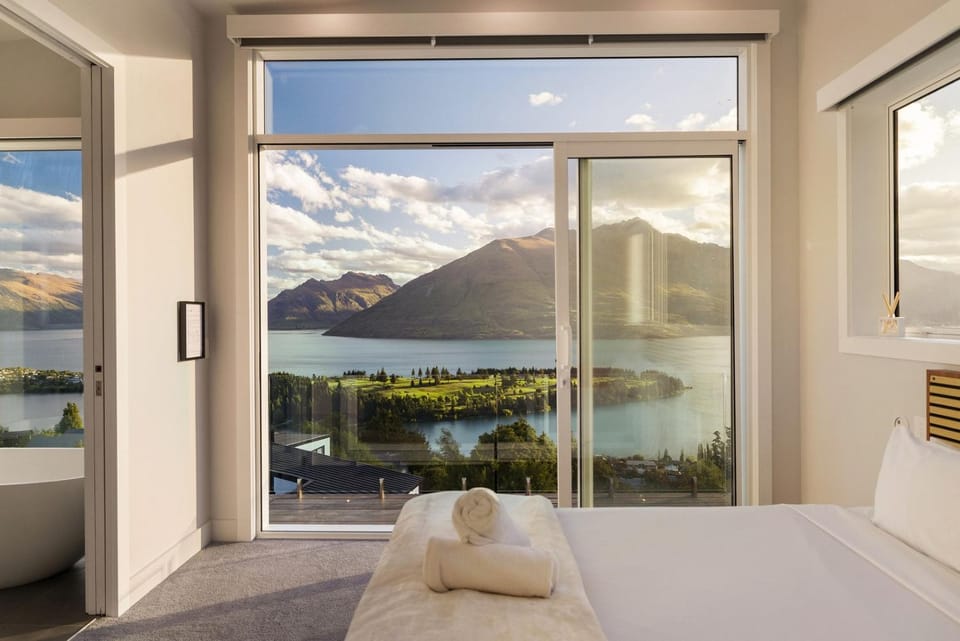 The White House House in Queenstown