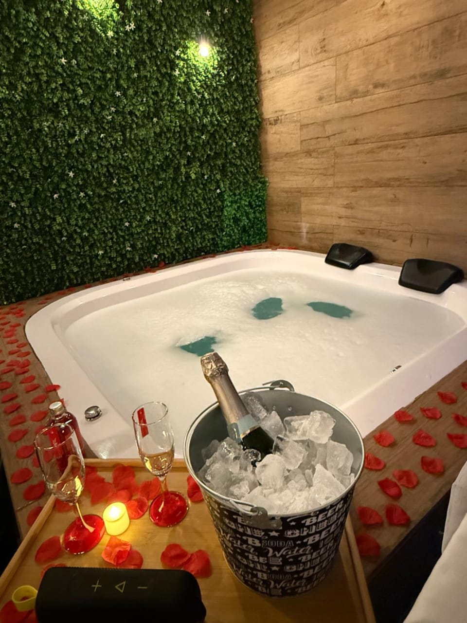 REFÚGIO COM JACUZZI E 2 SUÍTES - Governador Celso Ramos House in Florianopolis