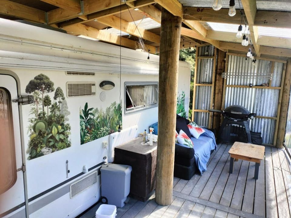 Patio, Seating area