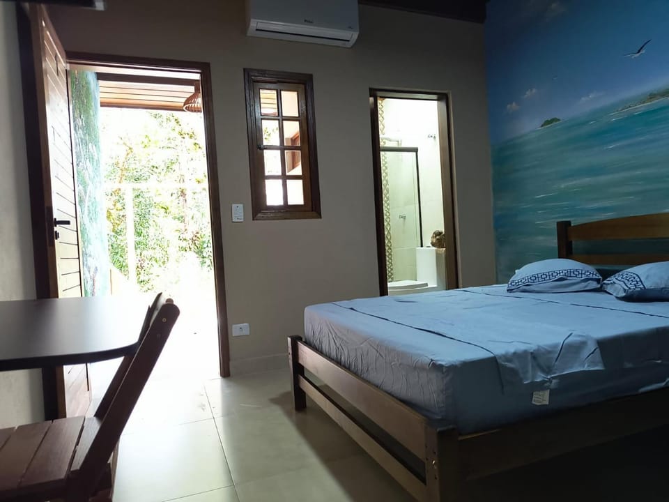 Bed, Photo of the whole room, air conditioner