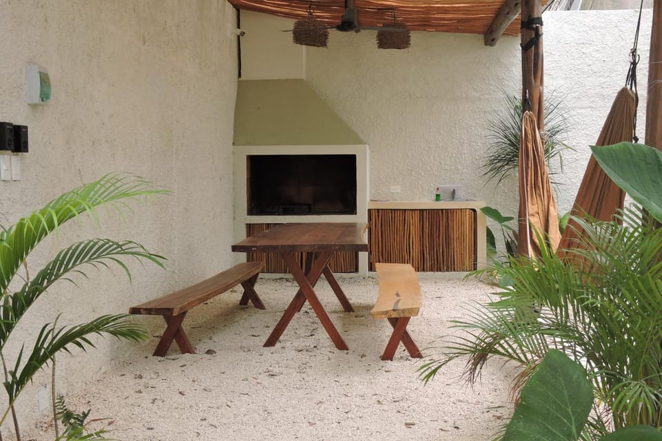 Patio, BBQ facilities