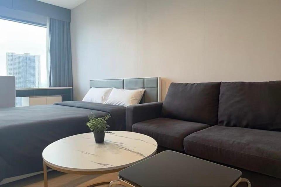 Thonglor Next to BTS Modern Condo - Fitness gym with full view Apartment in Bangkok