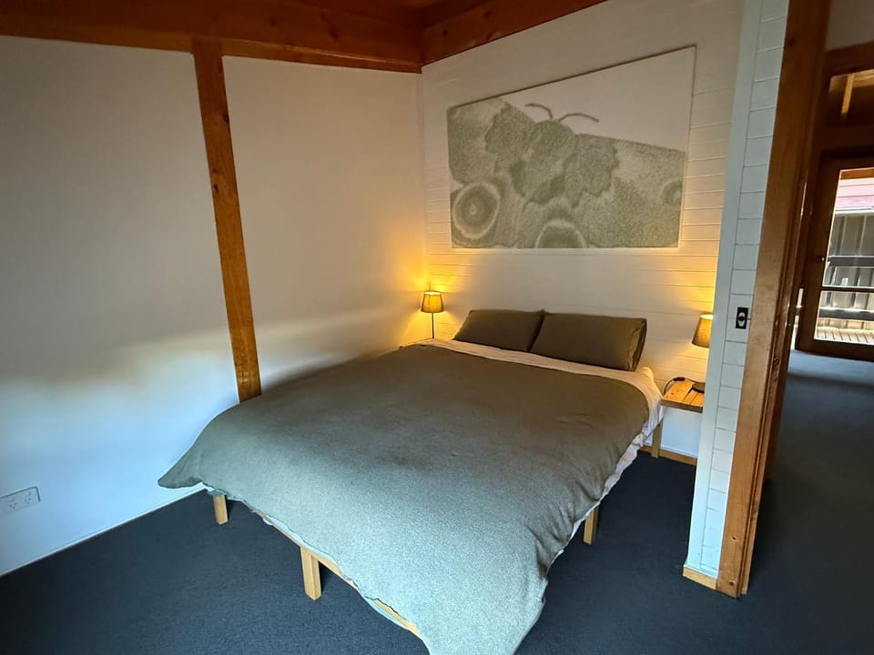 High Country Lodge House in Tawonga South