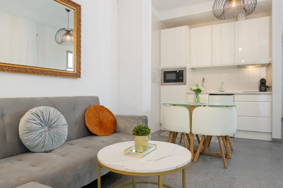 Esencia sevillana y modernidad en centro histórico Apartment in Seville