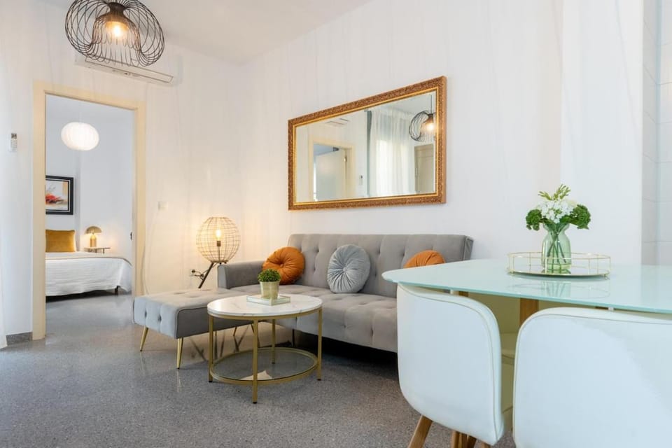 Esencia sevillana y modernidad en centro histórico Apartment in Seville
