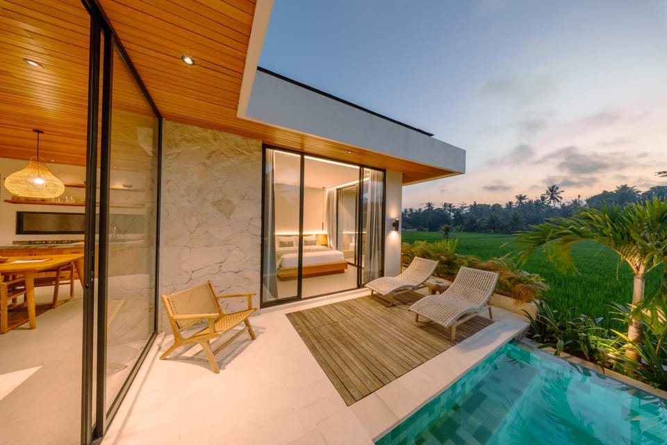 Property building, Swimming pool