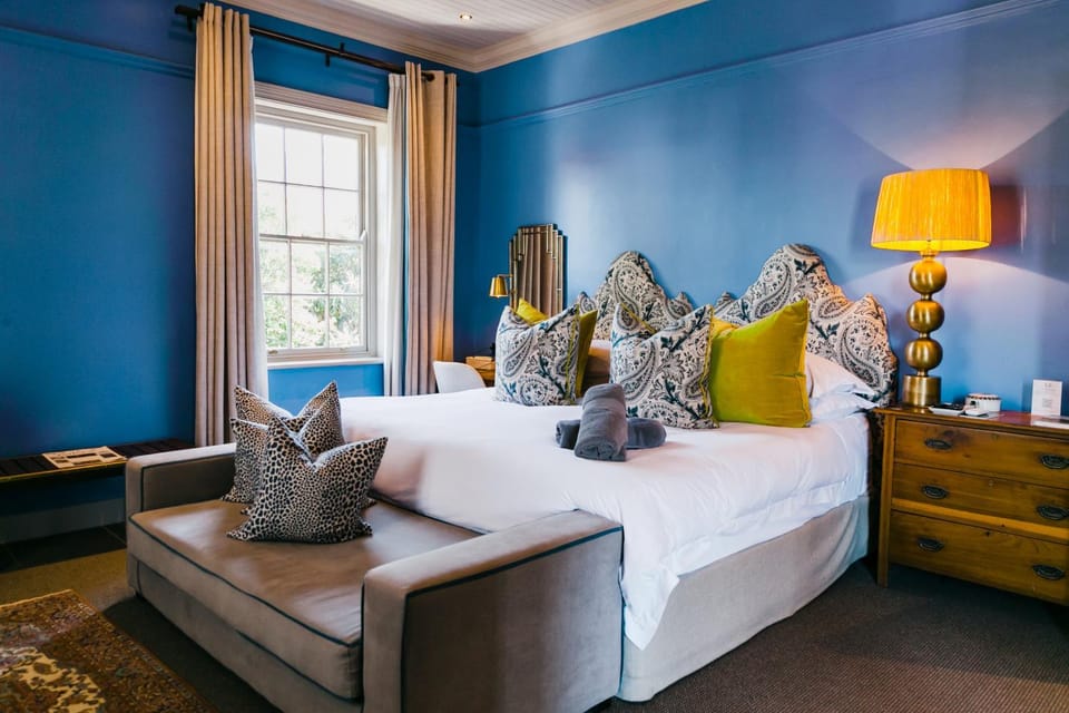 Seating area, Bedroom