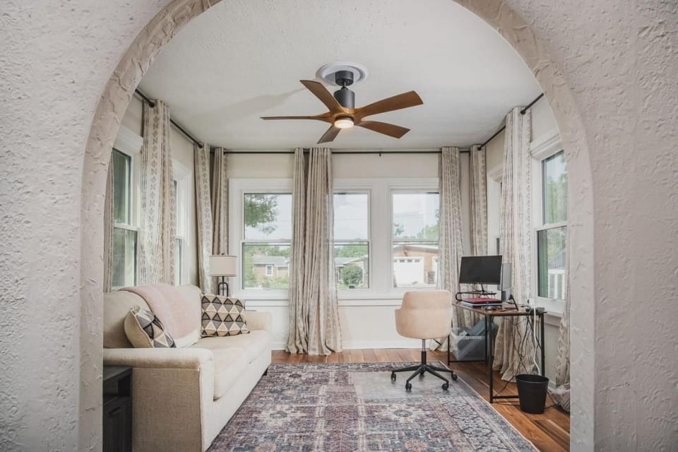 Whimsical Historic Getaway Near Golf Skiing and Wisconsin Southern Lakes House in Powers Lake