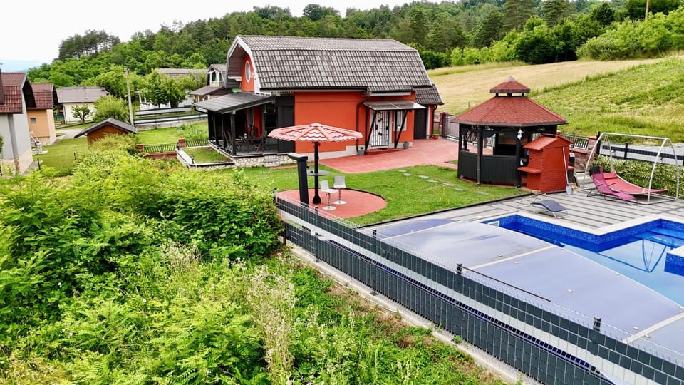 Property building, Garden view