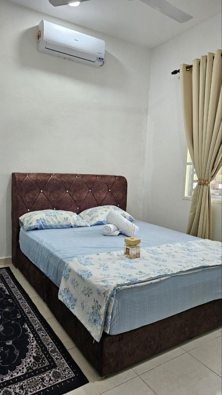 Neera Rest House House in Malaysia