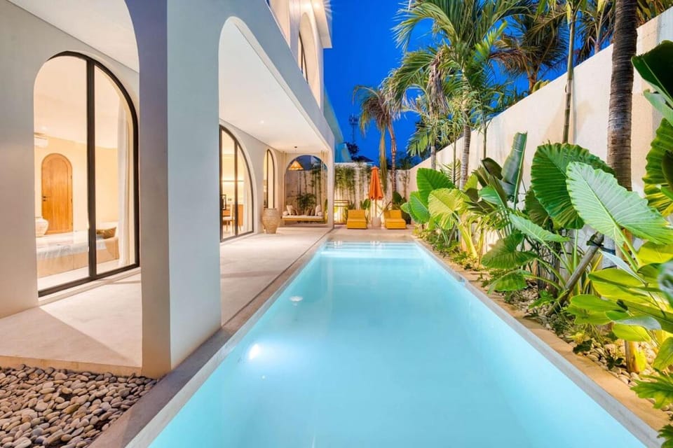 Dream 1 - 2BR Luxury Villa 8mins walk to Beach Villa in Bali