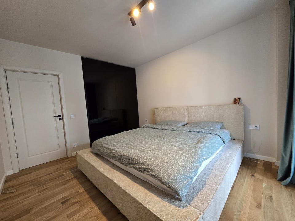 Penthouse Central - 2camere 80mp cu terasă 83mp Apartment in Craiova