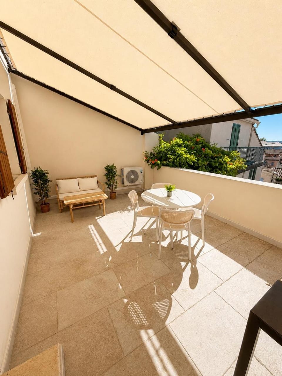 Le Nily Provence, T2 cosy rénové avec Clim, Extérieur et Parking Apartment in Manosque