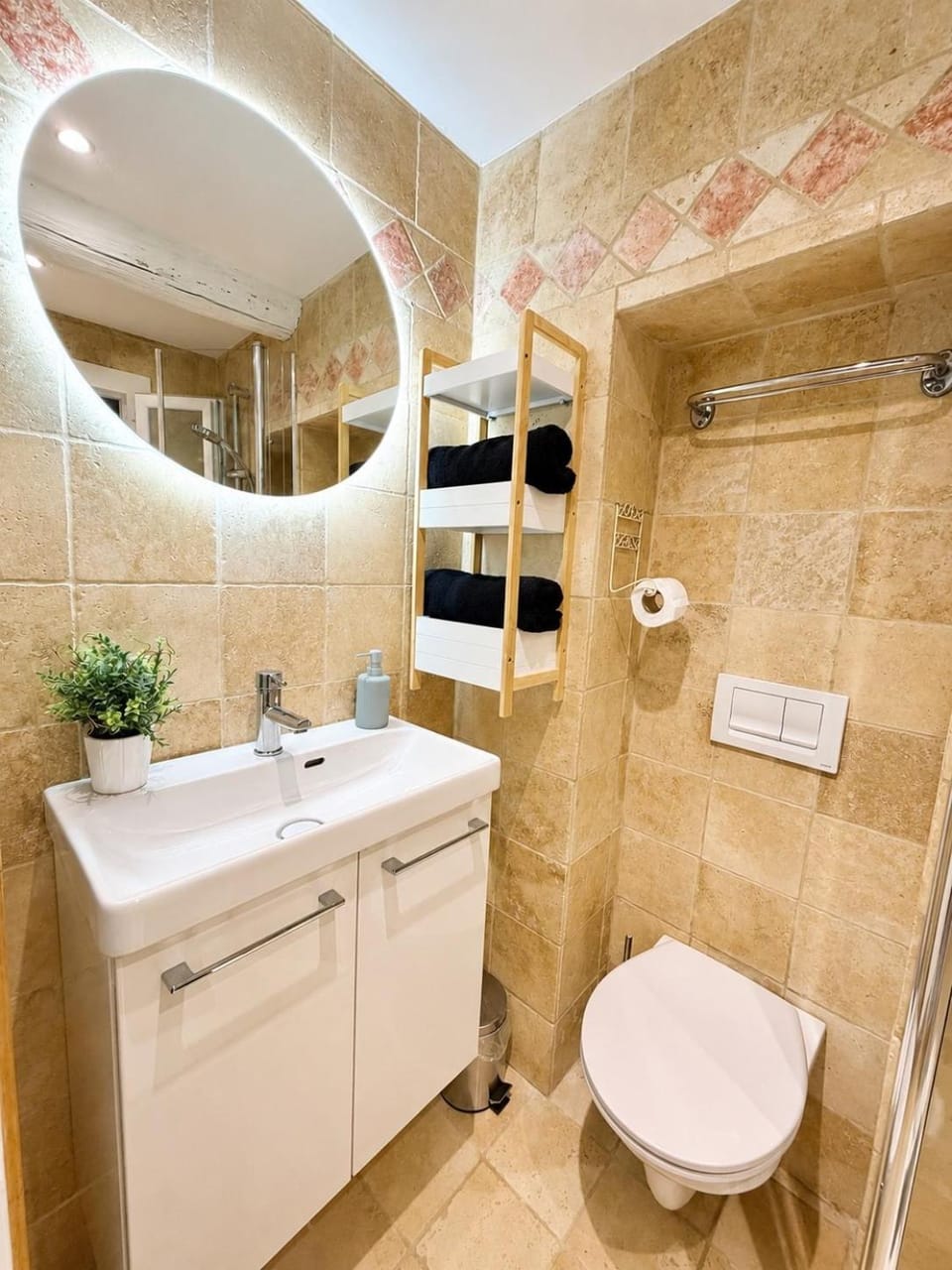 Le Nily Provence, T2 cosy rénové avec Clim, Extérieur et Parking Apartment in Manosque