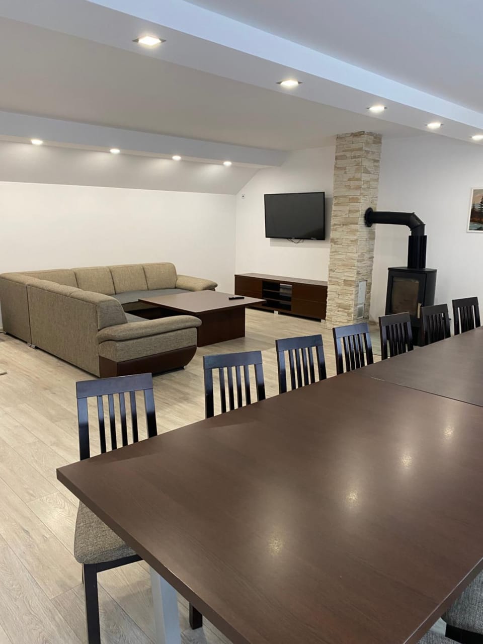 Communal lounge/ TV room