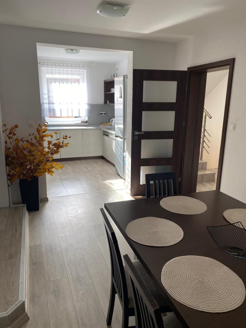 Kitchen or kitchenette, Seating area